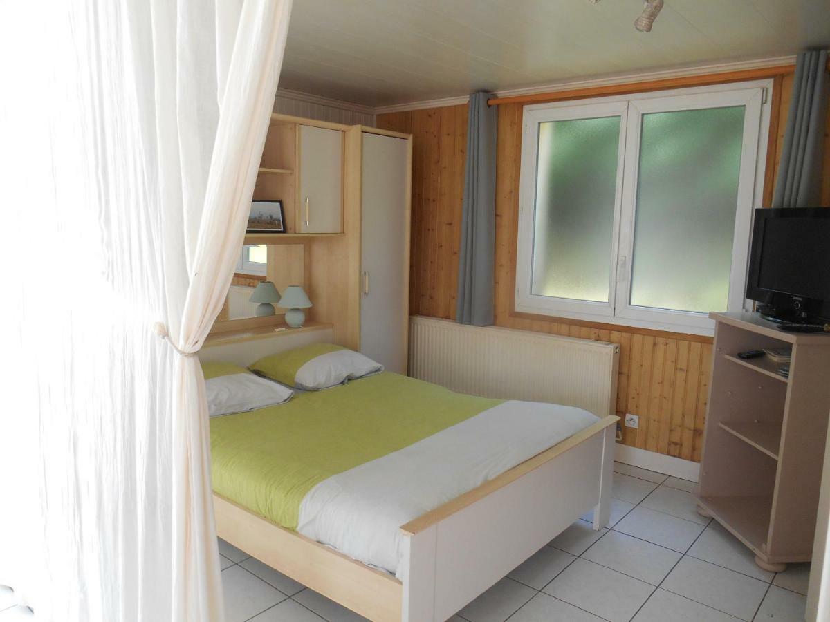 Logis Rural Guest House Villainville Bagian luar foto